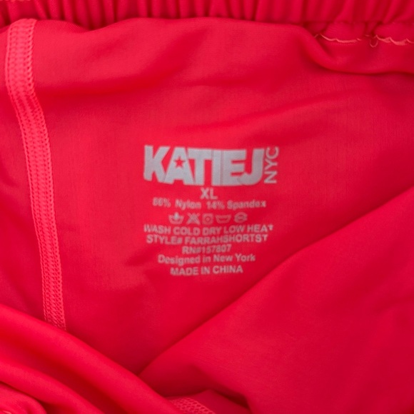 Katie J NYC Juniors Farrah Shorts - Picture 2 of 3